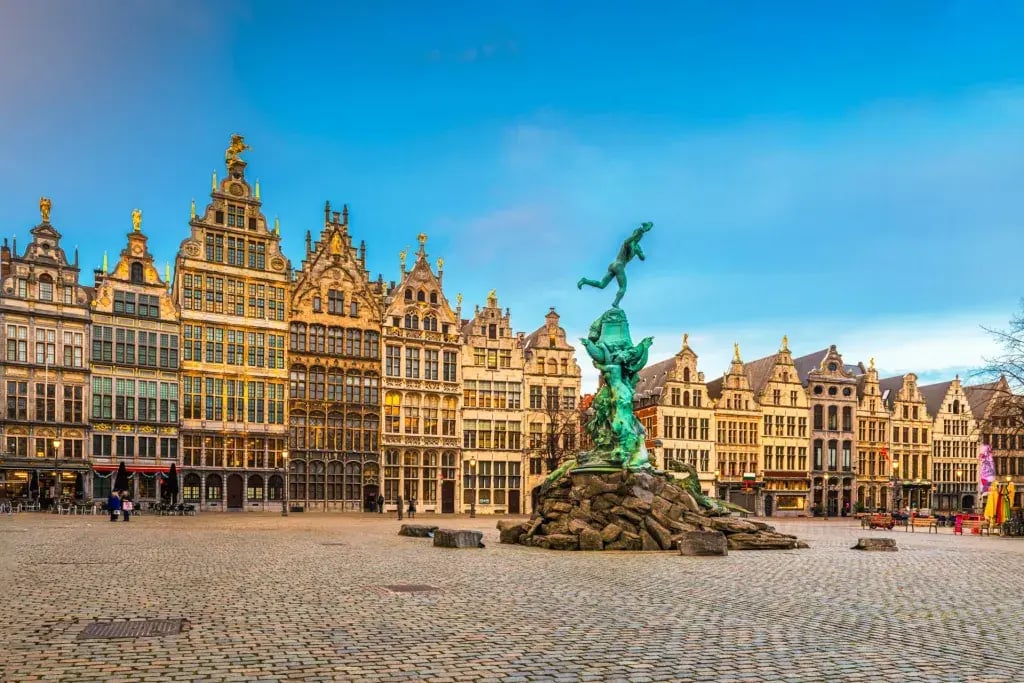 Grote-Markt-in-Antwerpen-Belgien
